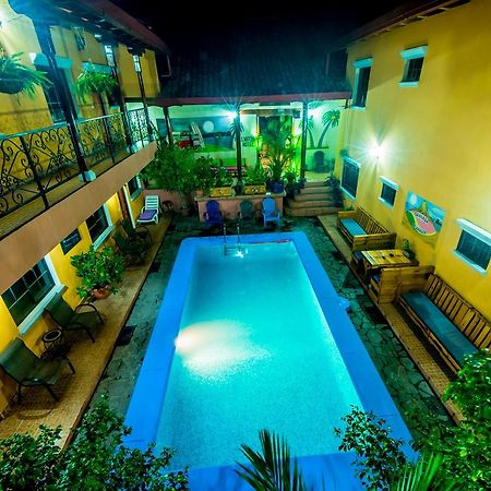 Fullmoon Hotel Granada Luaran gambar