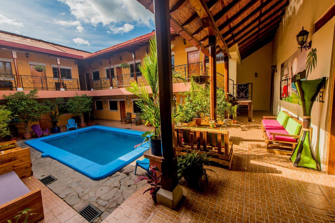 Fullmoon Hotel Granada Luaran gambar
