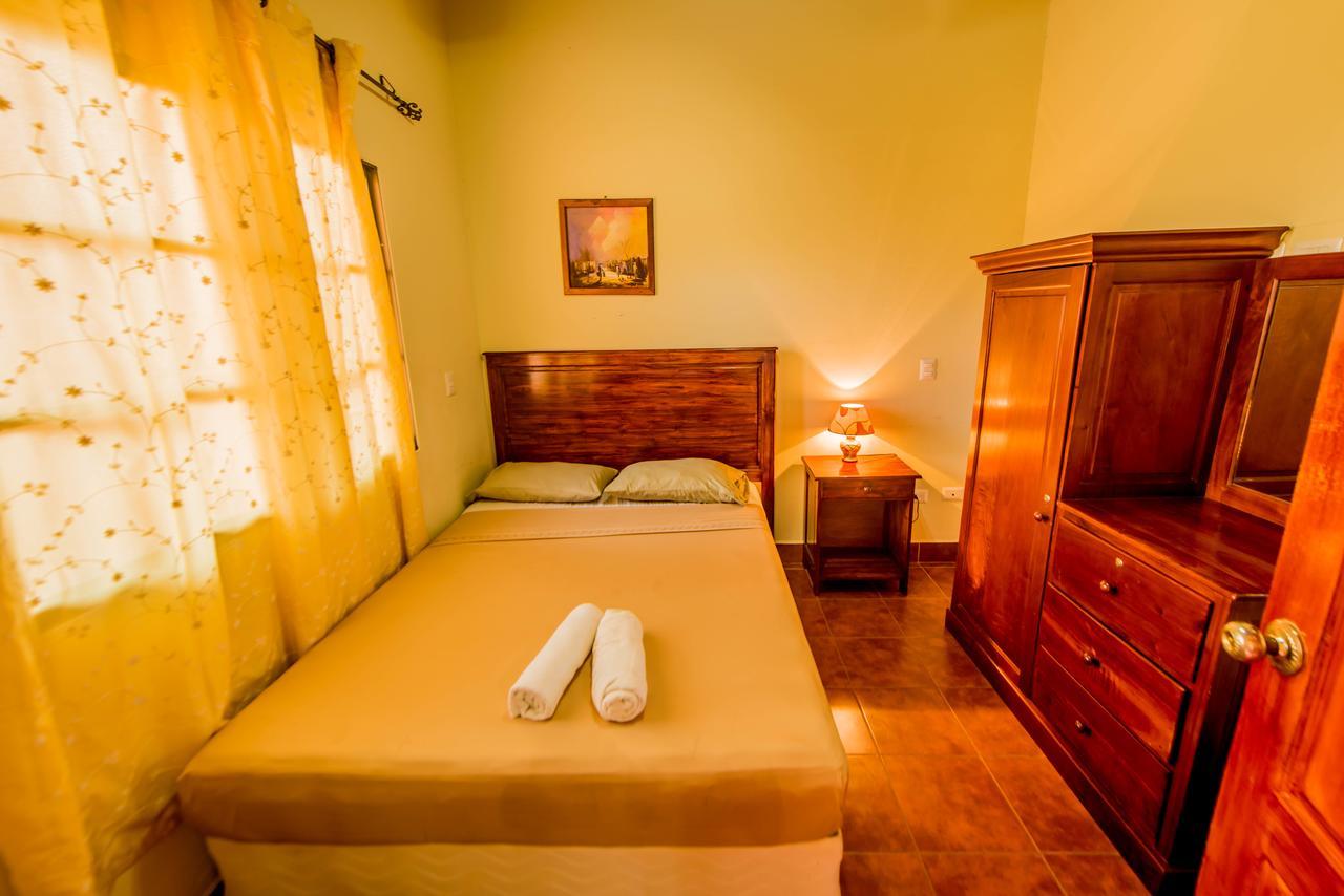 Fullmoon Hotel Granada Bilik gambar