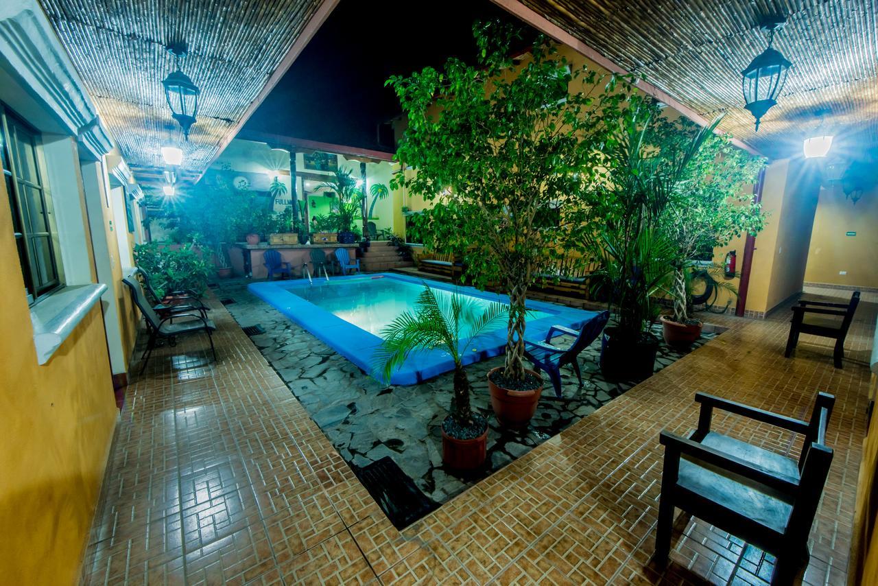 Fullmoon Hotel Granada Luaran gambar