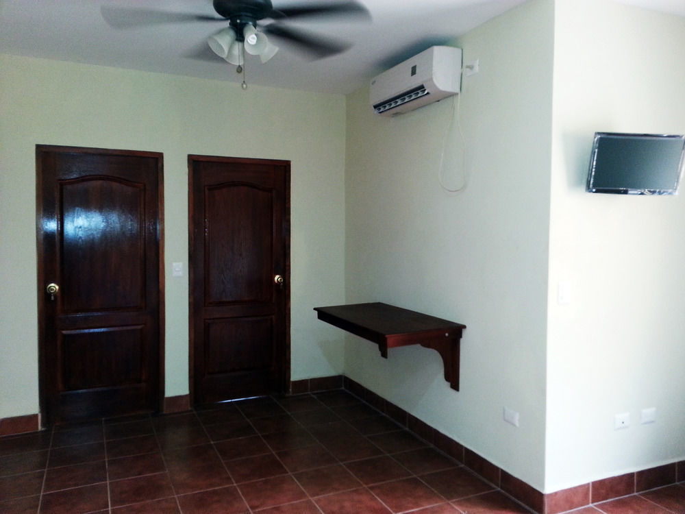 Fullmoon Hotel Granada Luaran gambar